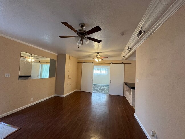 Photo - 2654 E Saginaw Way