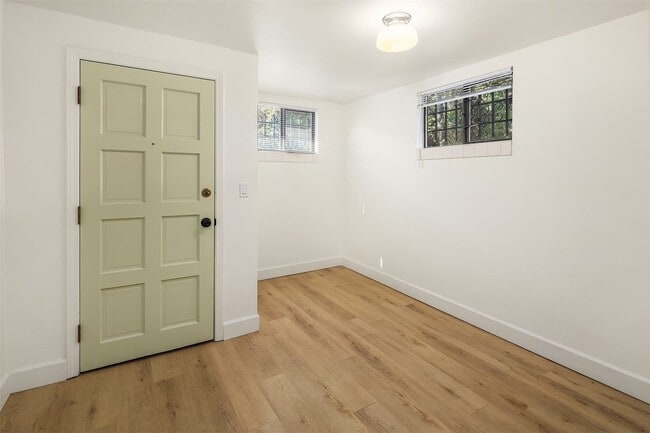 Photo - 909 4th Ave N Unidad H