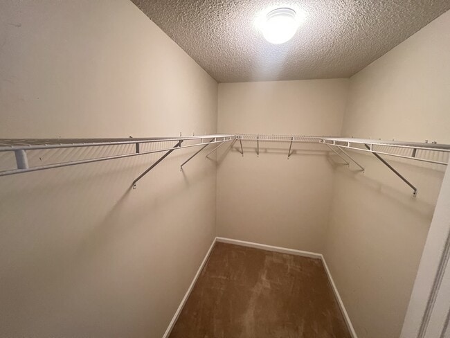 Photo - 204 Hawkridge Pl