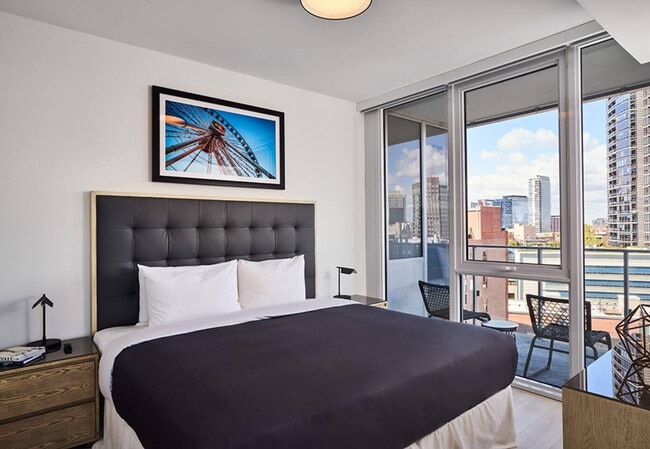 Photo - 540 N Orleans St Unidad ID407343P