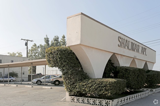 Primary Photo - Shalimar Apartments