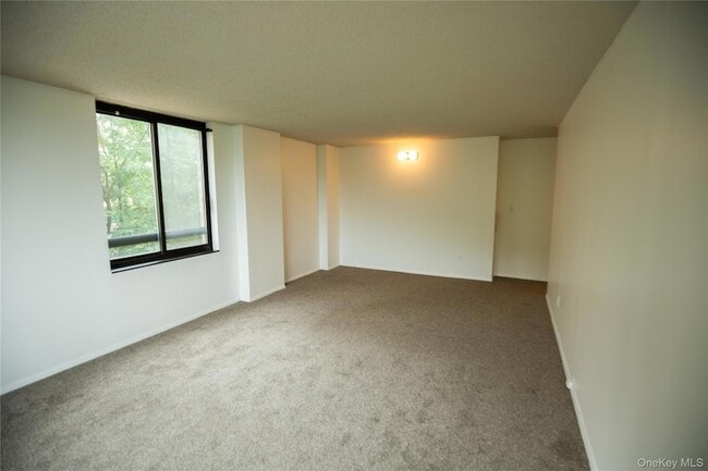 Building Photo - 2287 Johnson Ave Unit 7B Rental