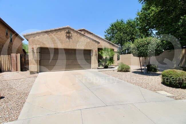 Photo - 940 E Harrison St Casa