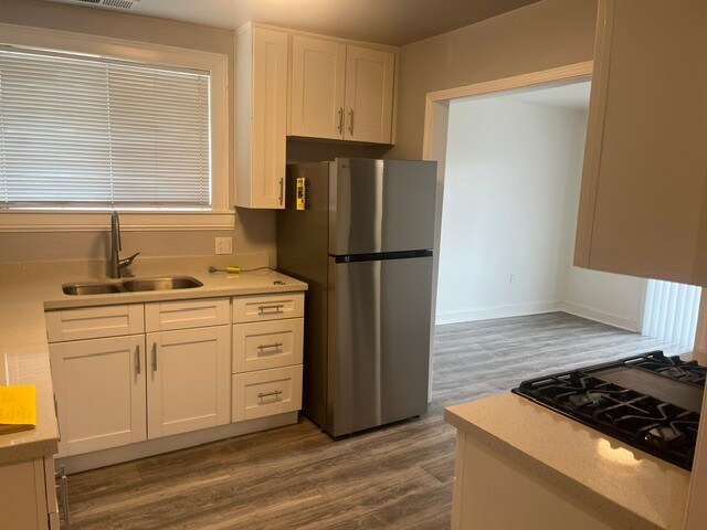 Photo - 2069 Solano Way