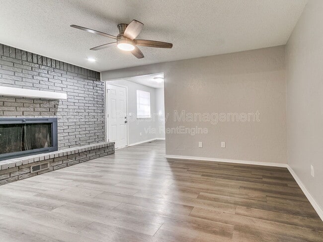 Photo - 606 Elmwood Dr