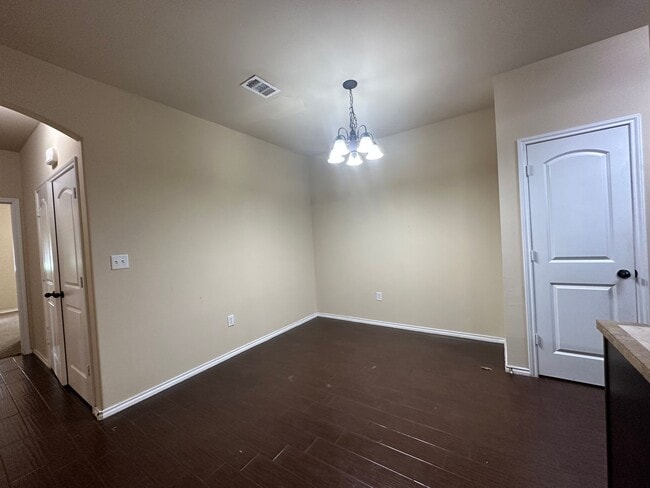 Photo - 304 Rosalie Dr