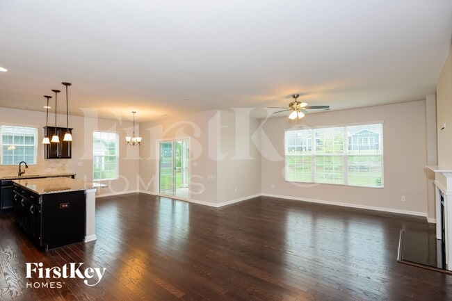 Photo - 618 Gardenbrook Trl