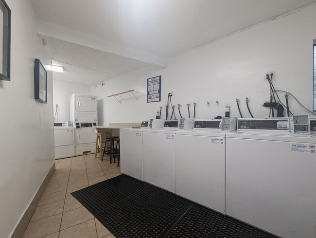 Photo - 1811 Tamarind Ave Los Angeles, CA 90028 Unit 12