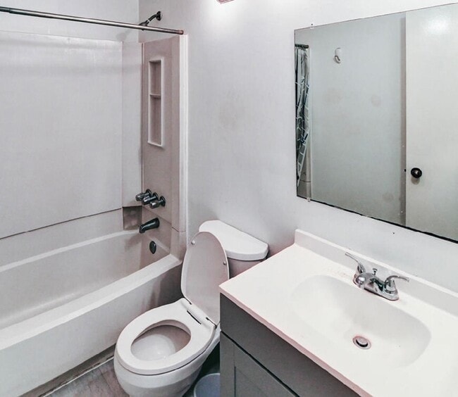 Photo - 57 Forest Cv Unit 57 Forest Cove Villas