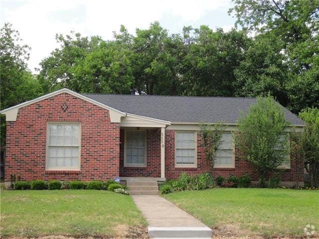 Building Photo - 6259 Kenwood Ave Rental