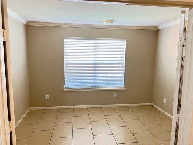 Photo - 2030 Waverly Glend Dr