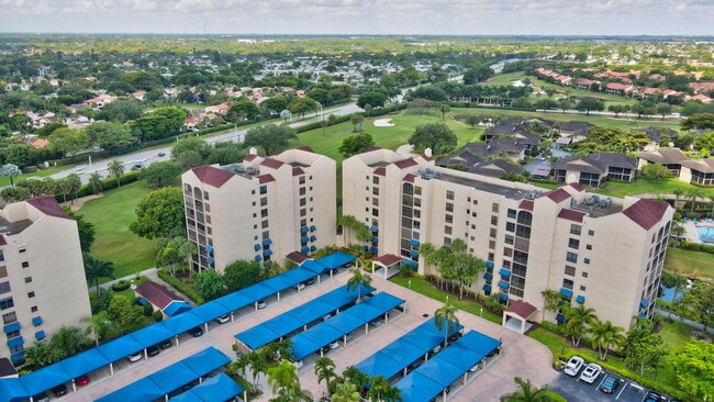 Building Photo - 7578 Regency Lake Dr Unit 801