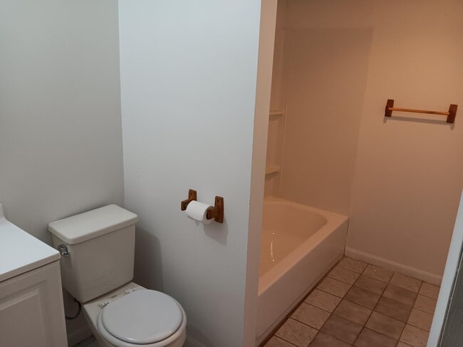 Photo - 1322 W Main St Unit 8