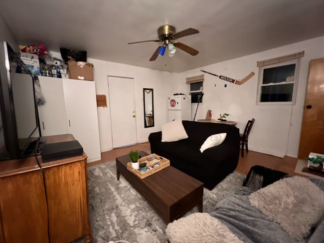 Photo - 3 Oakland Square