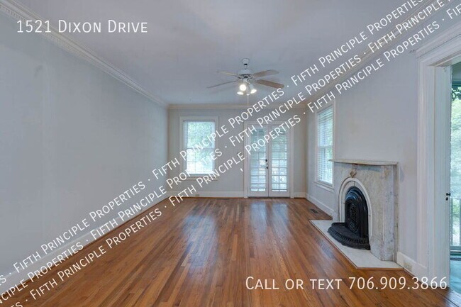 Photo - 1521 S Dixon Dr