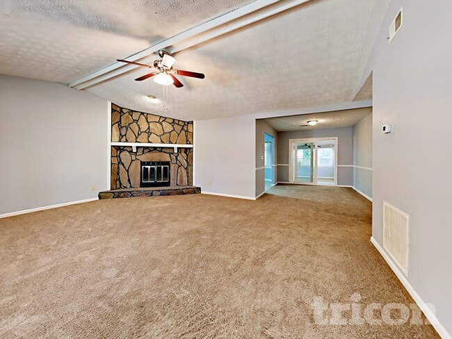 Photo - 1731 Hidden Acres Dr SW