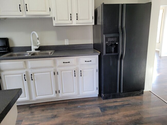 Photo - 4 bedroom/2 bath home
