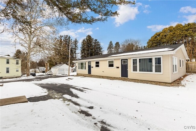 Photo - 25 Mcpherson St