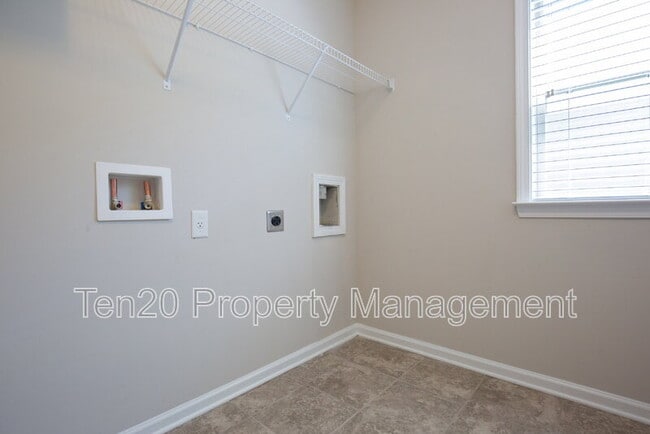 Photo - 7272 Sorrel Dr