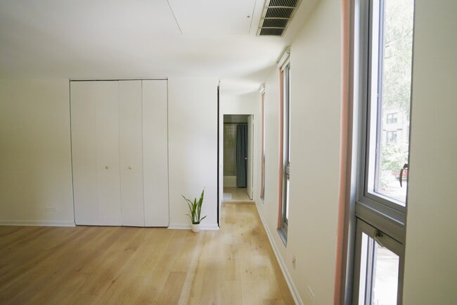 Photo - 1244 N Dearborn St Unit 3R