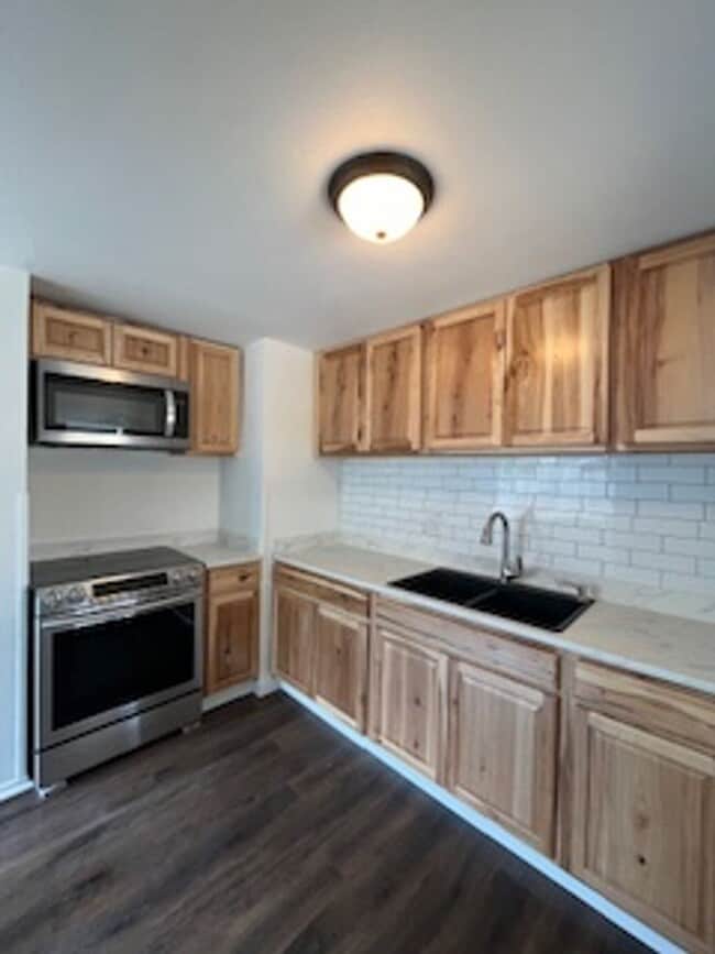 Photo - Elm Duplex Unit 215 B
