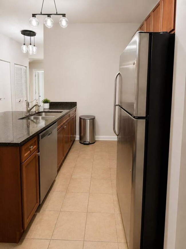 Photo - 767 W 15th St