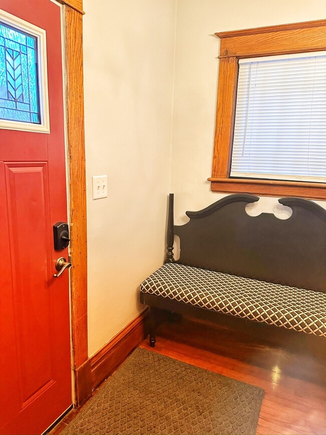 Photo - 807 W Vine St