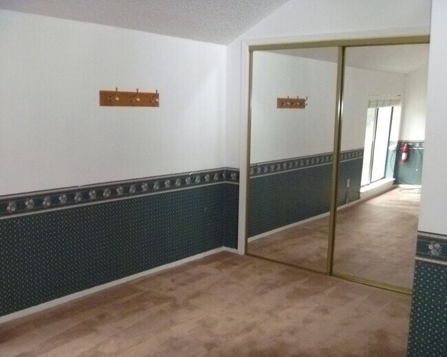 Photo - Southwood Glen - Newly painted!!