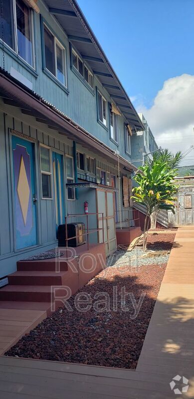Building Photo - 1421 S Beretania St. Unit C Rental