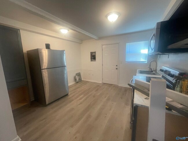 Photo - 3905 Barclay Ave SW Unit 1