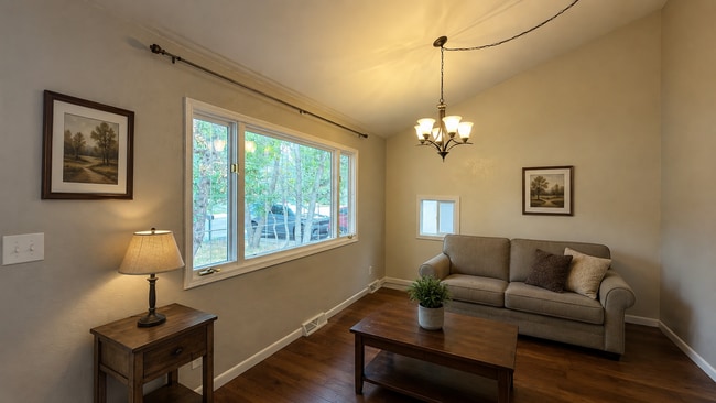Photo - 1202 Paloverde Dr