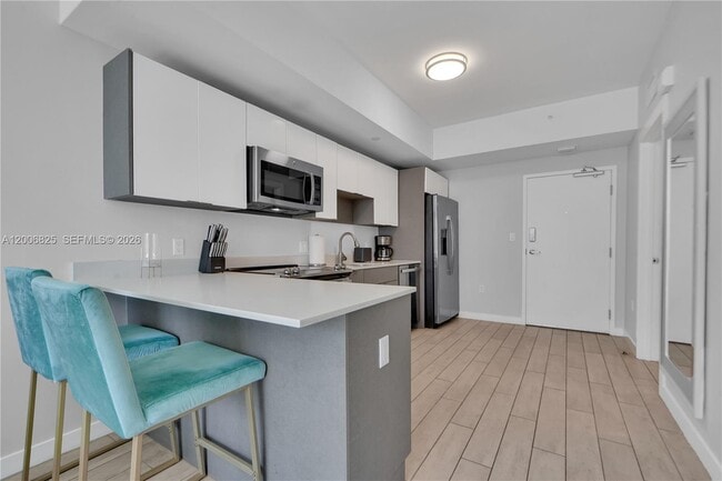 Photo - 321 NE 26th St Unidad 816