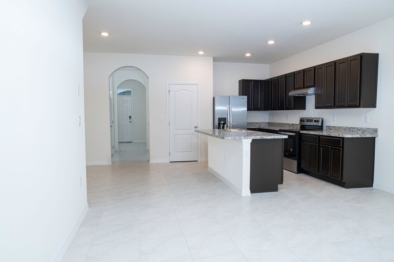 Photo - Excellent Town House FOR RENT !!!!