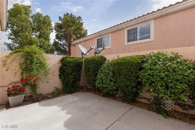 Photo - 8440 Indigo Sky Ave