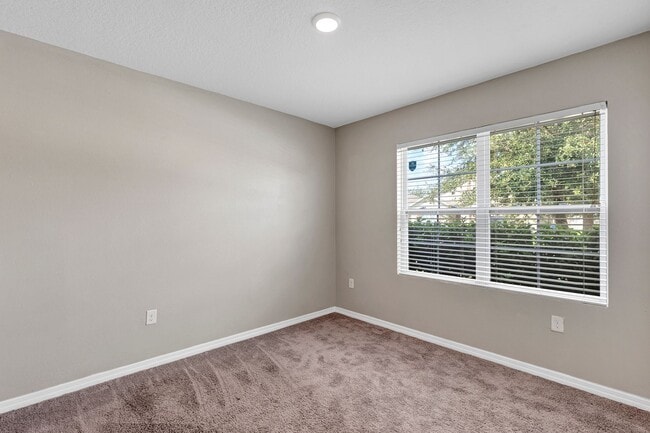 Photo - Sunny, Move-In Ready 4-Bed Home in Winter Haven with Modern Finishes and Two-Car Garage