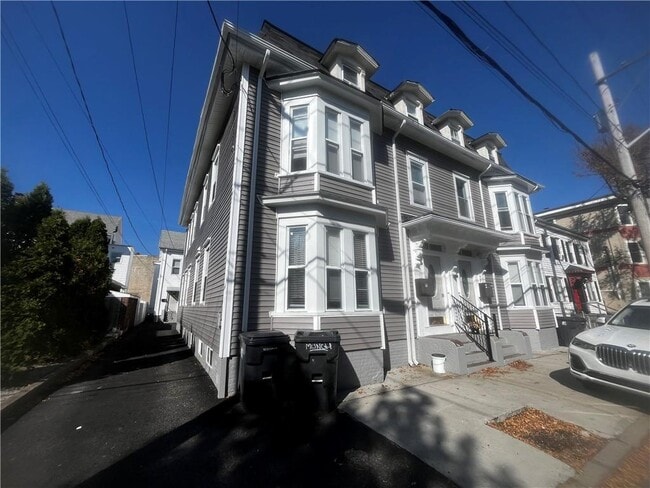 Building Photo - 43 Kenyon St Unit 1