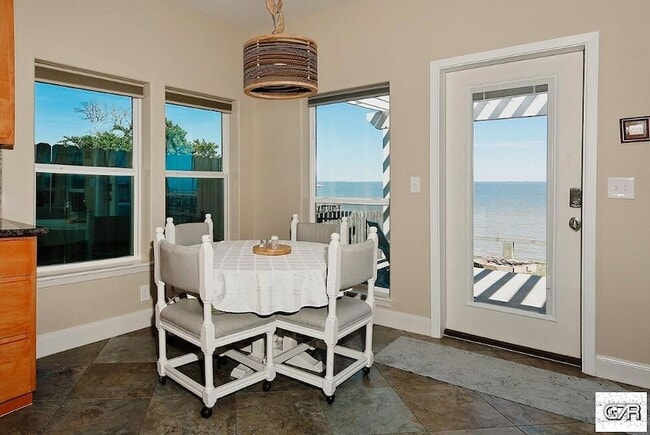 Photo - 3731 Bayshore Dr