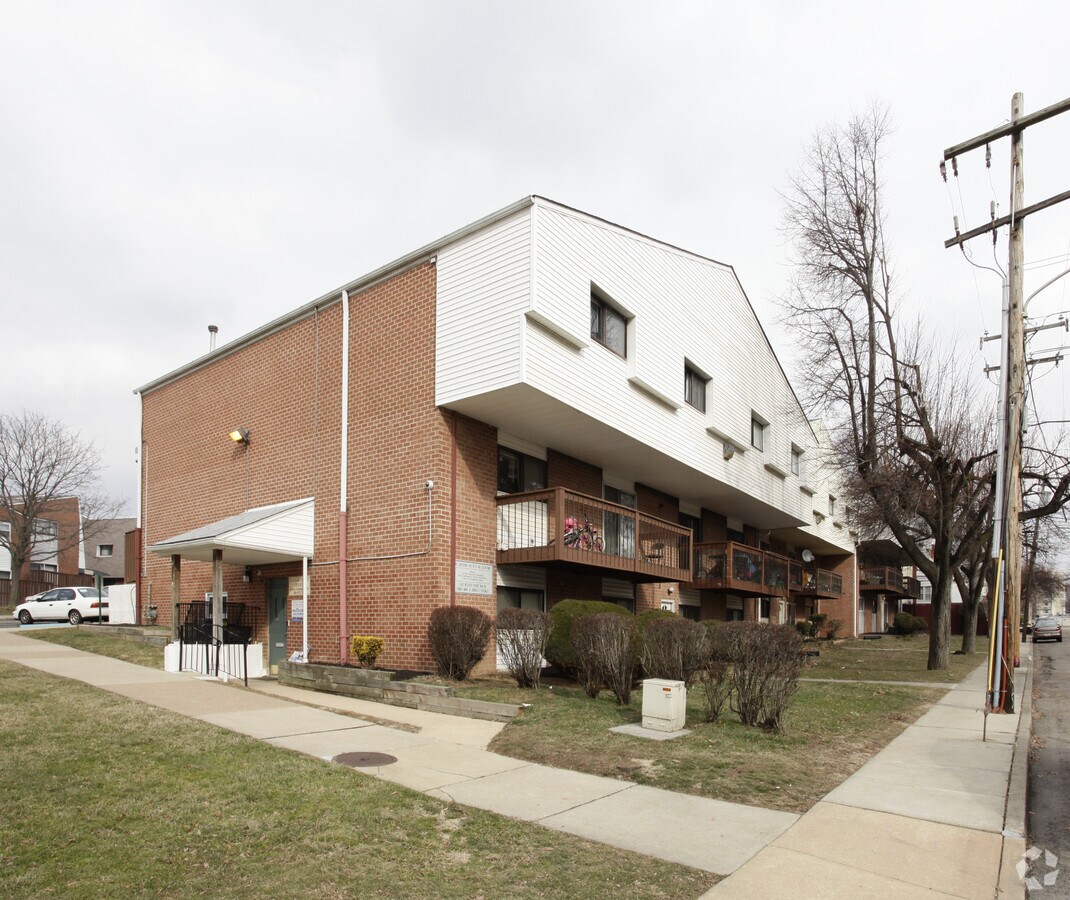 Photo - Crosby Square Apartments