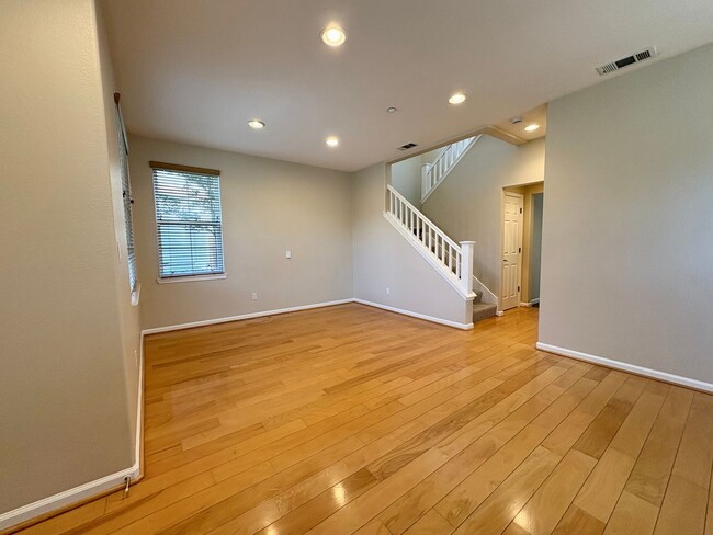 Photo - Beautiful 4 Bed 2.5 Bath Garin Ranch Home