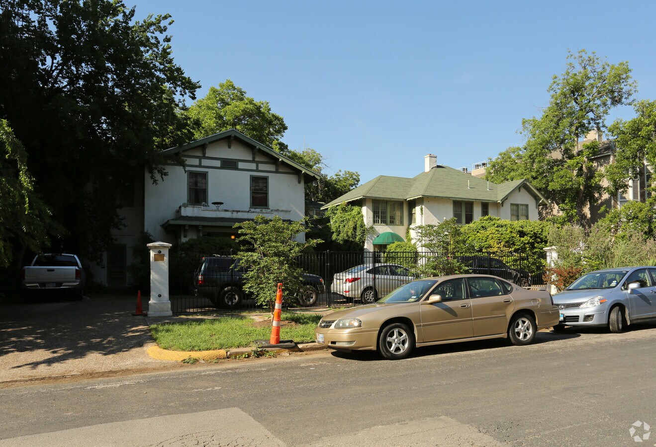 Photo - Spruce House