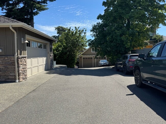 Photo - 3 Bed, 2.5 Bath PLUS Bonus Room Anacortes