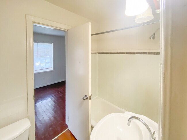 Photo - 3415 Danbury Rd