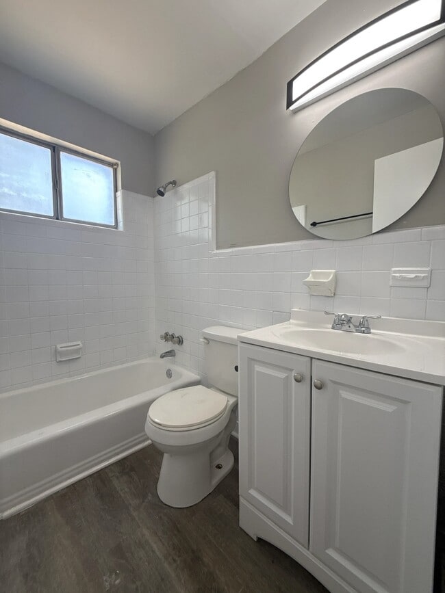 Photo - 1607 Line Cir Unit 2