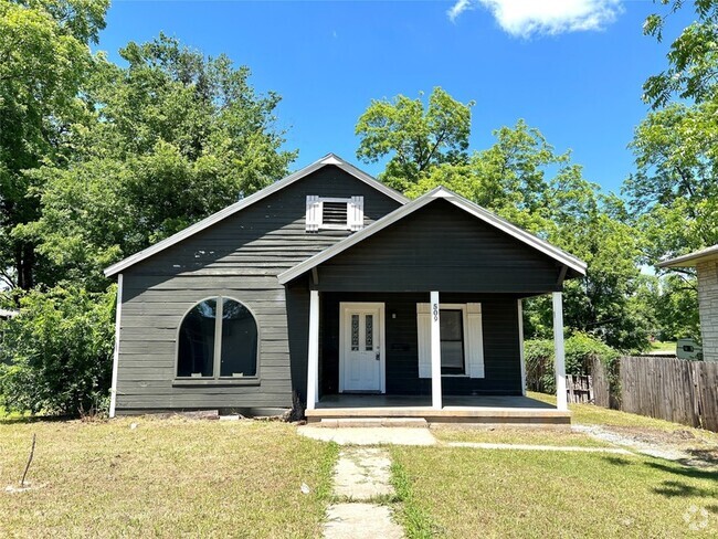 Building Photo - 509 W Sears St Rental