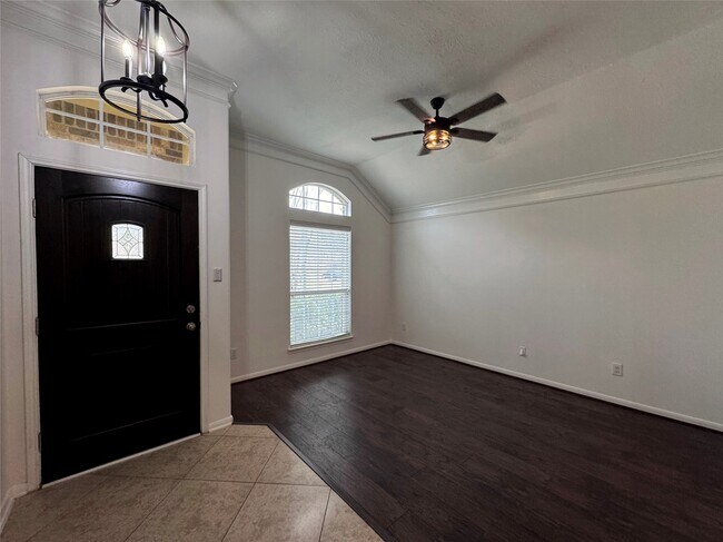 Photo - 9023 Kinnel Ln