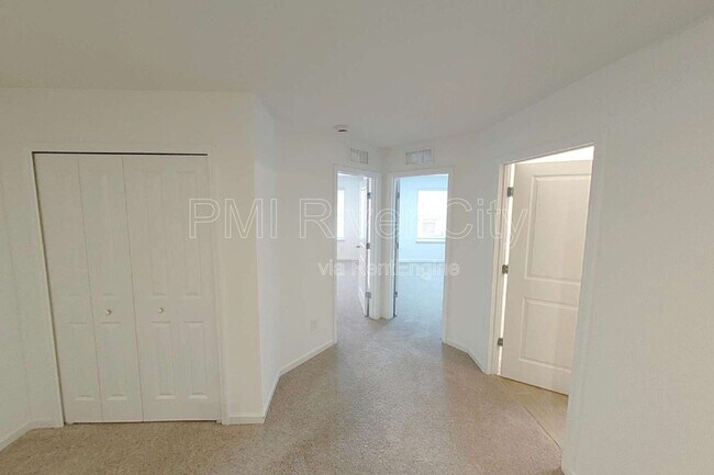 Photo - 347 Belfort Ct