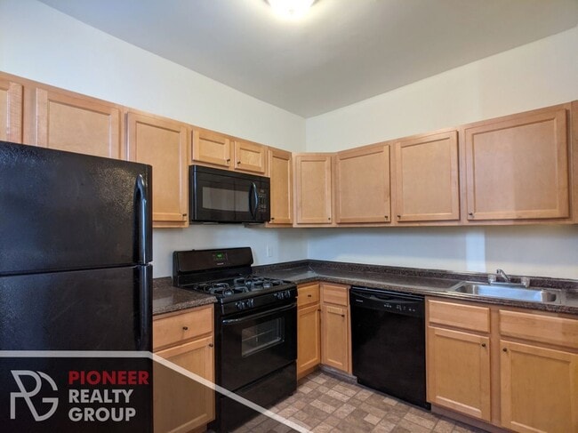 Photo - 4421 N Wolcott Ave Unit 4423-B2