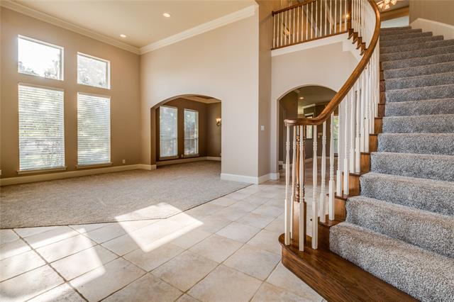 Photo - 801 Camelot Ct