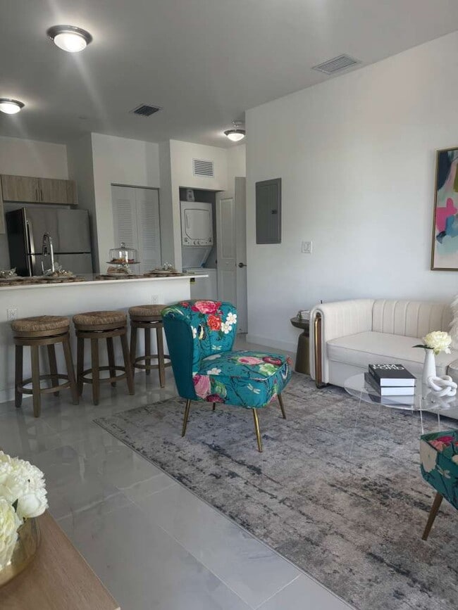 Photo - 6731 SW 13th St Unit B2