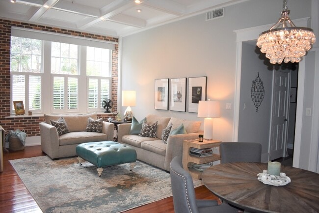 67 Legare St Unit 108